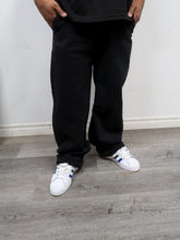 Load image into Gallery viewer, Rollin Pyramid Oversized Jeans (Black)
