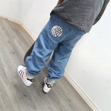 Load image into Gallery viewer, Rollin Pyramid Oversized Jeans (Blue)
