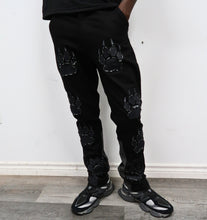 Load image into Gallery viewer, Rollin Panther Paw Flared Jeans (Black)
